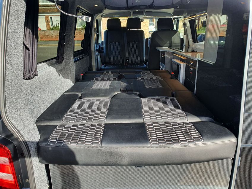 VOLKSWAGEN CAMPERVAN
