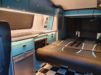 VOLKSWAGEN CAMPERVAN