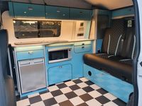 VOLKSWAGEN CAMPERVAN