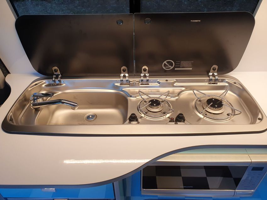 VOLKSWAGEN CAMPERVAN