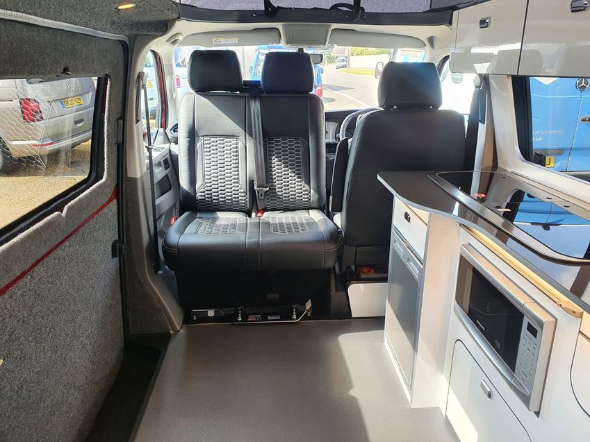 VOLKSWAGEN CAMPERVAN