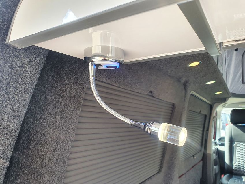 VOLKSWAGEN CAMPERVAN