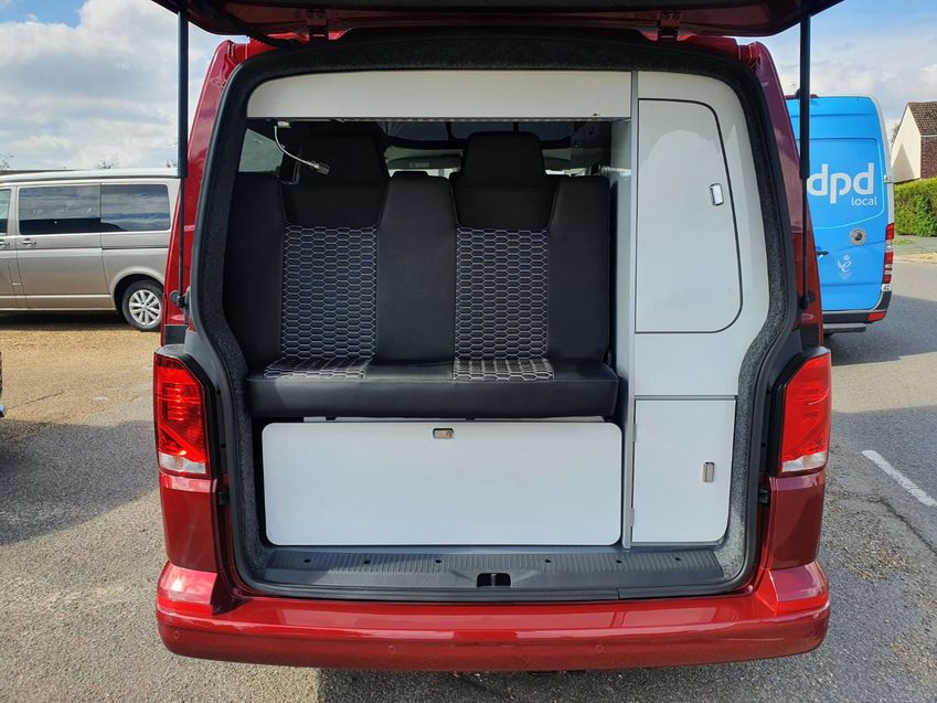 VOLKSWAGEN CAMPERVAN