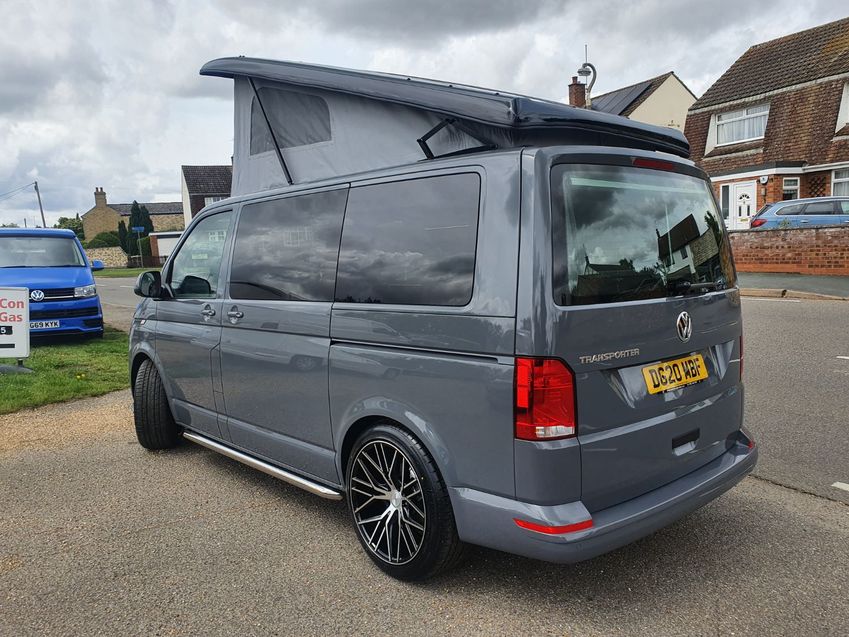 VOLKSWAGEN CAMPERVAN