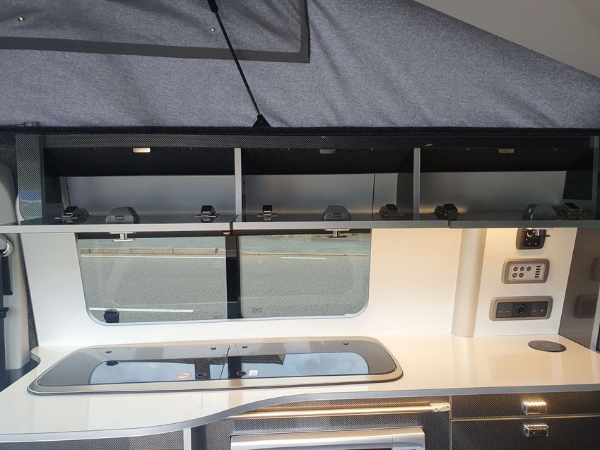 VOLKSWAGEN CAMPERVAN