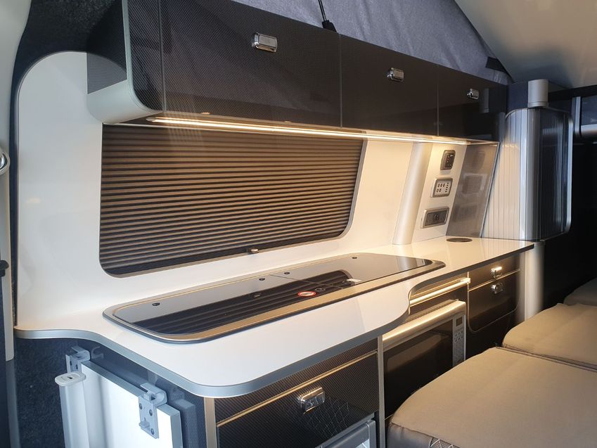 VOLKSWAGEN CAMPERVAN