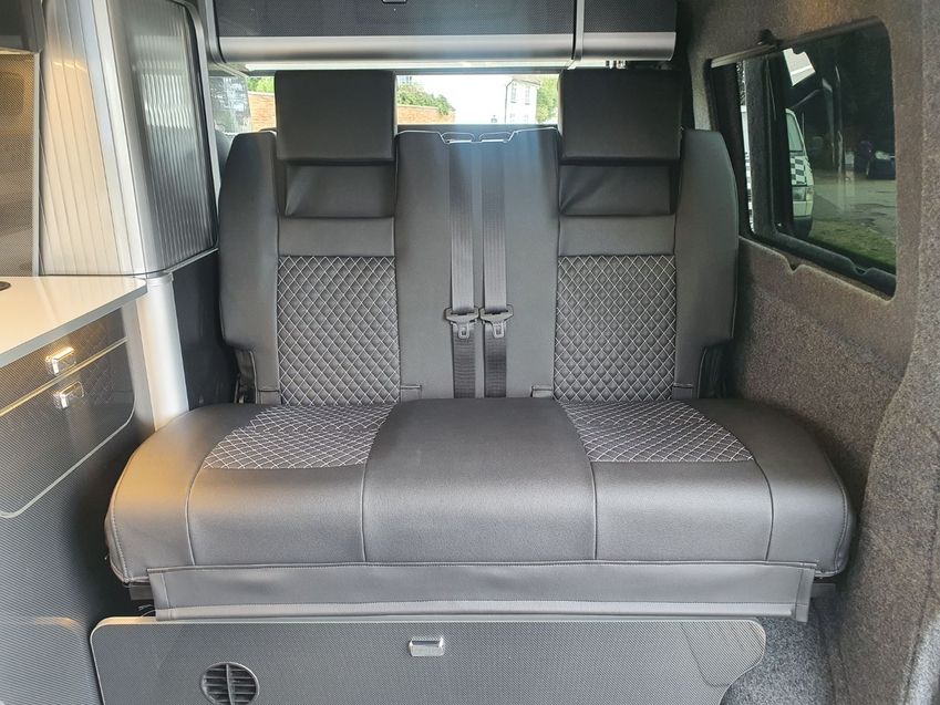 VOLKSWAGEN CAMPERVAN