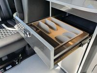 VOLKSWAGEN CAMPERVAN