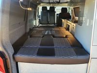 VOLKSWAGEN CAMPERVAN