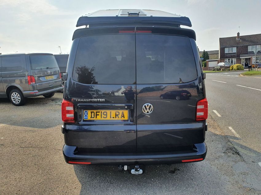 VOLKSWAGEN CAMPERVAN