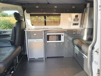 VOLKSWAGEN CAMPERVAN