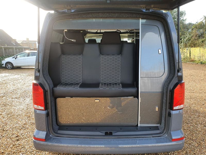 VOLKSWAGEN CAMPERVAN