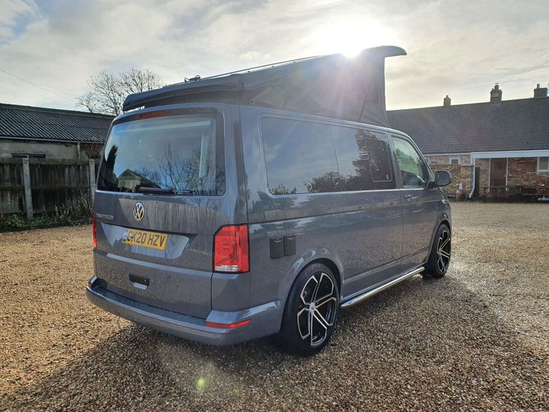 VOLKSWAGEN CAMPERVAN