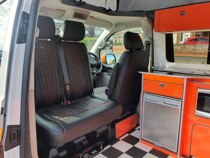VOLKSWAGEN CAMPERVAN