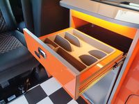 VOLKSWAGEN CAMPERVAN