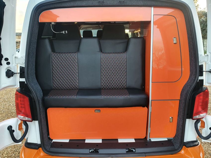 VOLKSWAGEN CAMPERVAN