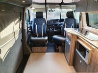 VOLKSWAGEN CAMPERVAN