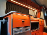 VOLKSWAGEN CAMPERVAN