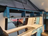 VOLKSWAGEN CAMPERVAN