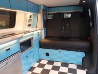 VOLKSWAGEN CAMPERVAN