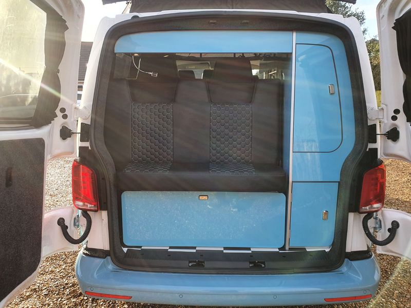 VOLKSWAGEN CAMPERVAN
