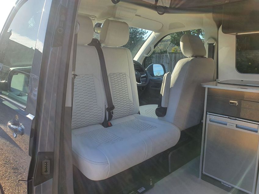 VOLKSWAGEN CAMPERVAN
