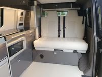 VOLKSWAGEN CAMPERVAN
