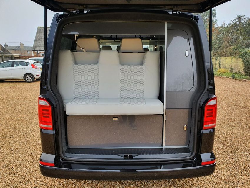 VOLKSWAGEN CAMPERVAN