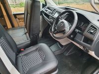 VOLKSWAGEN CAMPERVAN