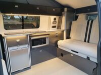 VOLKSWAGEN CAMPERVAN