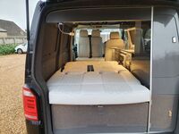 VOLKSWAGEN CAMPERVAN