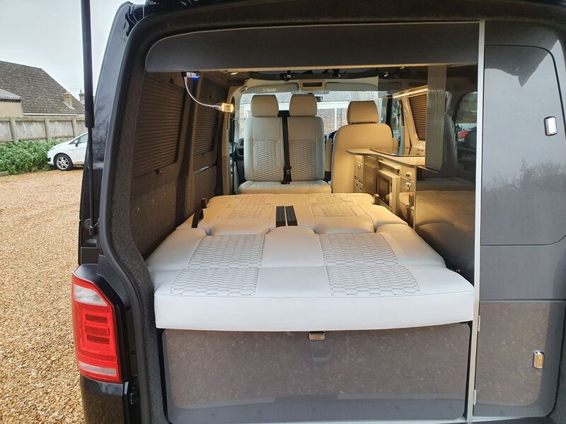 VOLKSWAGEN CAMPERVAN
