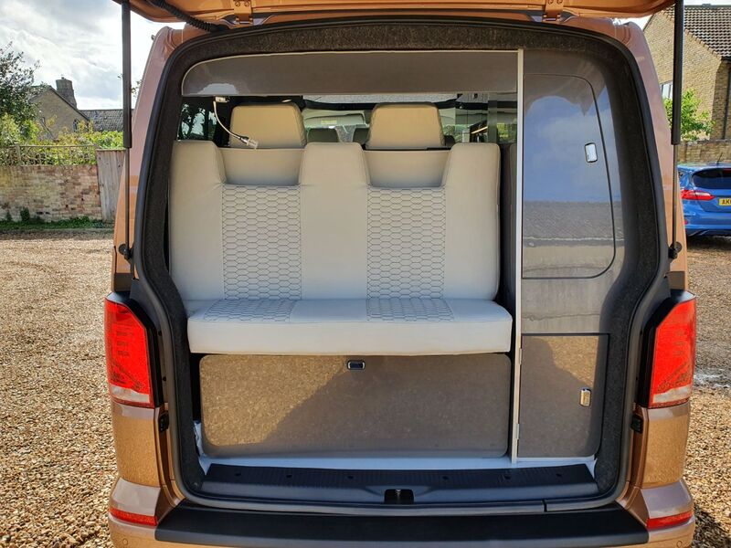 VOLKSWAGEN CAMPERVAN