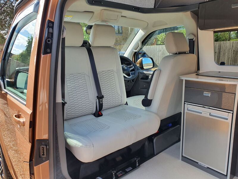 VOLKSWAGEN CAMPERVAN