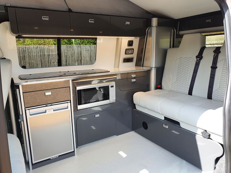 VOLKSWAGEN CAMPERVAN