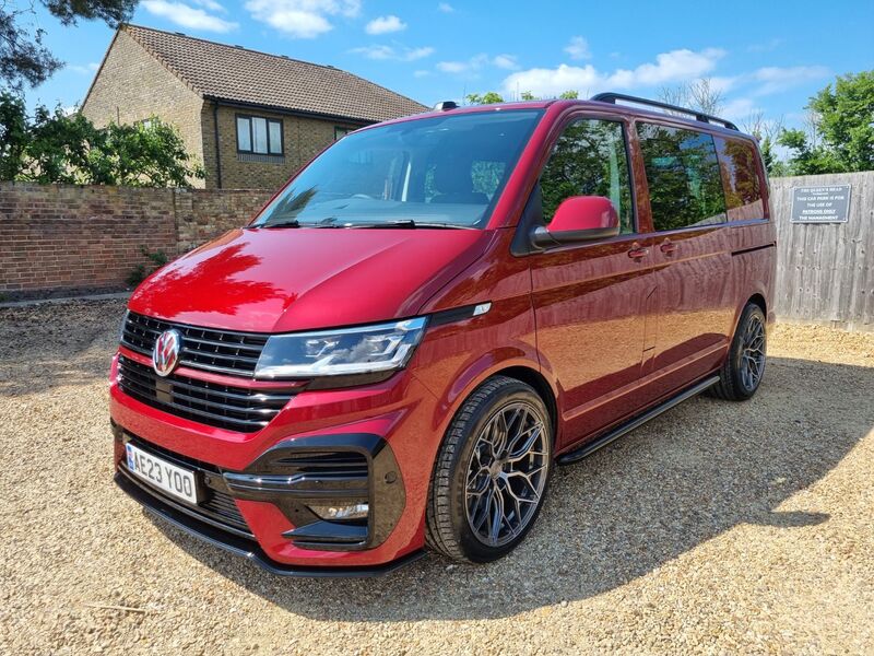 VOLKSWAGEN TRANSPORTER KOMBI