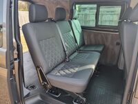 VOLKSWAGEN TRANSPORTER KOMBI
