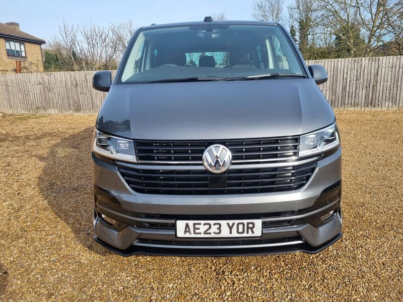 VOLKSWAGEN TRANSPORTER KOMBI