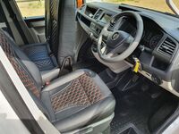 VOLKSWAGEN CAMPERVAN