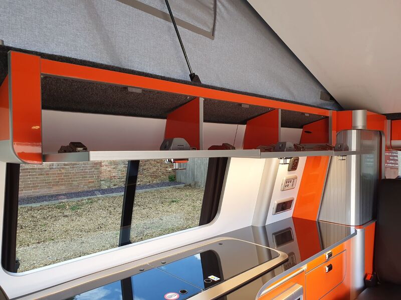 VOLKSWAGEN CAMPERVAN
