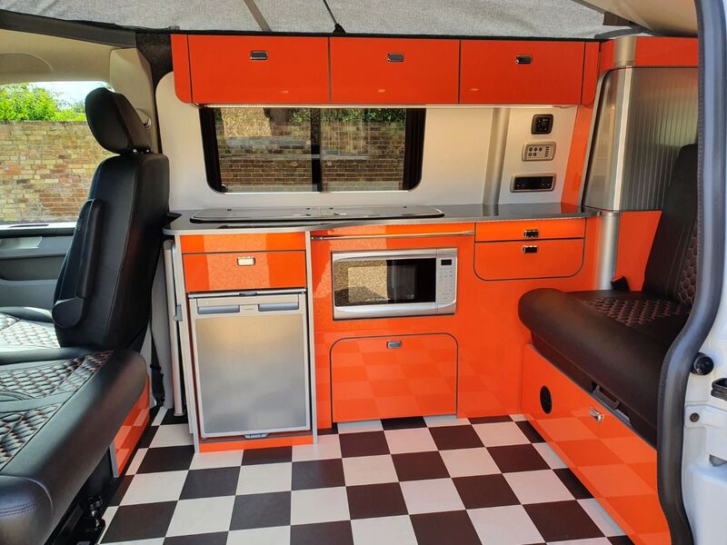 VOLKSWAGEN CAMPERVAN
