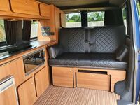 VOLKSWAGEN CAMPERVAN