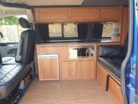 VOLKSWAGEN CAMPERVAN