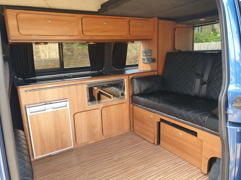 VOLKSWAGEN CAMPERVAN