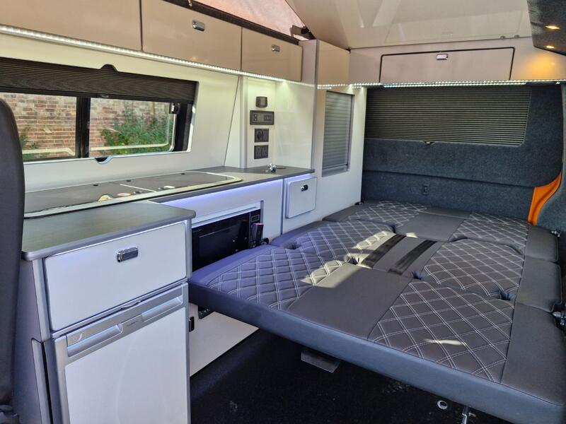 VOLKSWAGEN CAMPERVAN