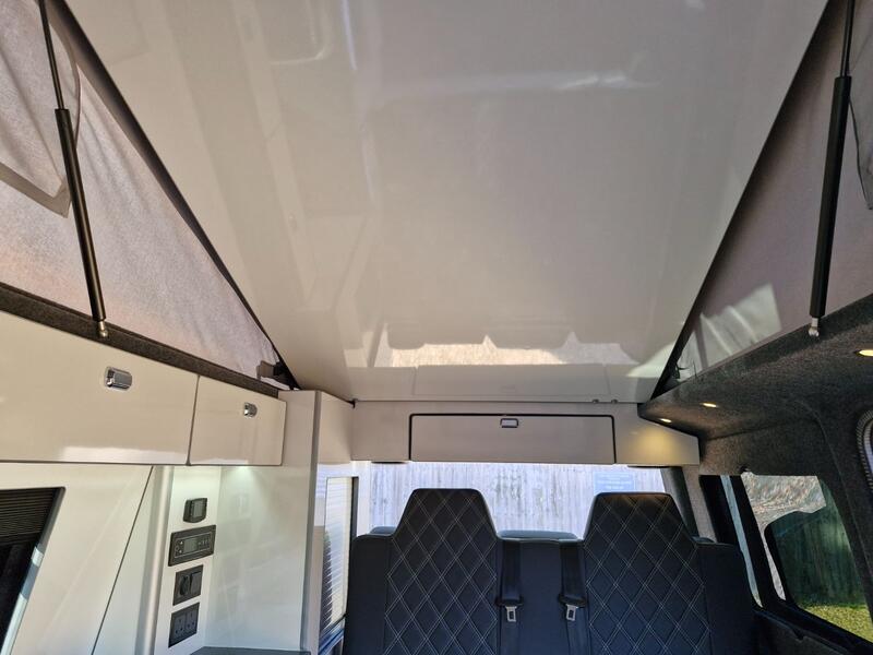 VOLKSWAGEN CAMPERVAN