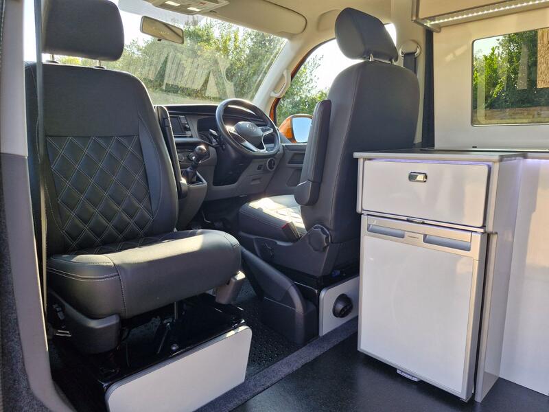 VOLKSWAGEN CAMPERVAN