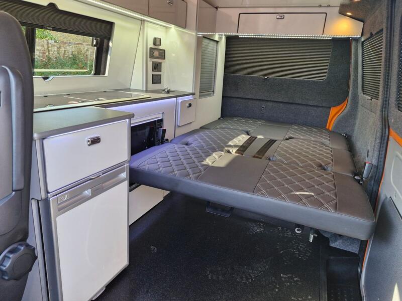VOLKSWAGEN CAMPERVAN