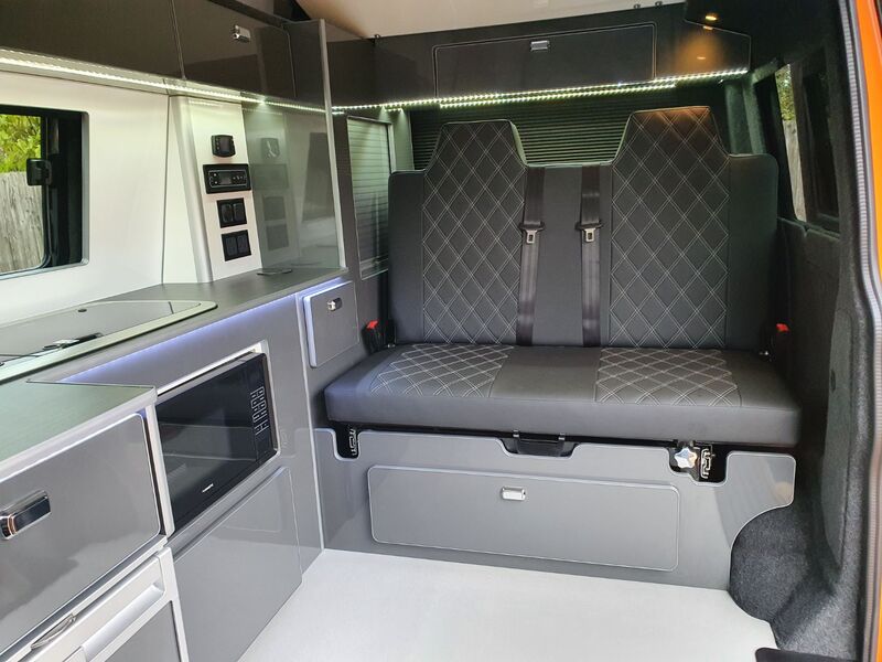 VOLKSWAGEN CAMPERVAN