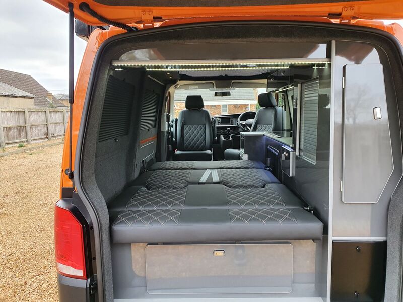 VOLKSWAGEN CAMPERVAN
